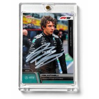 Autografo di Kimi Antonelli su card Topps F1 2025