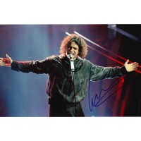 Autografo Leo Gassman su fotografia musicale a colori